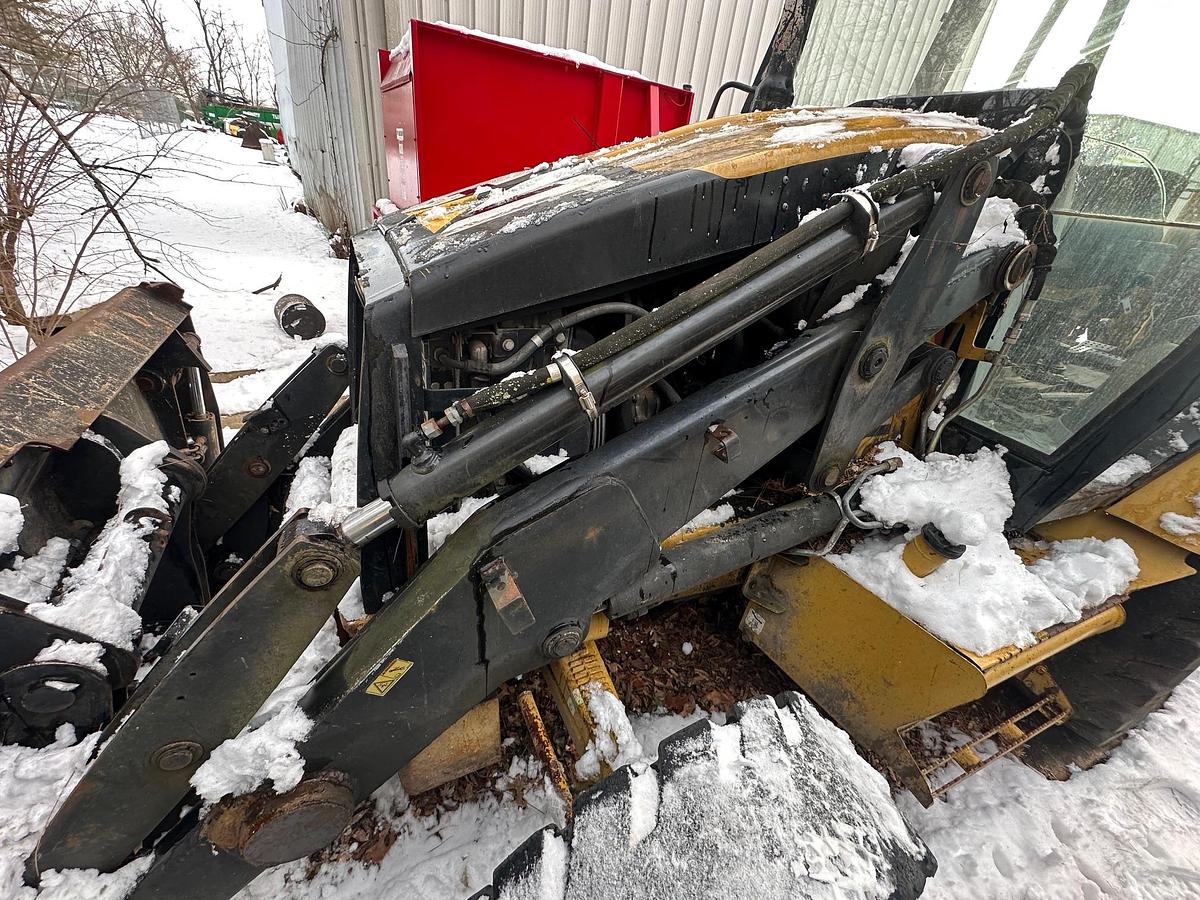 Used 2004 CATERPILLAR 420D IT