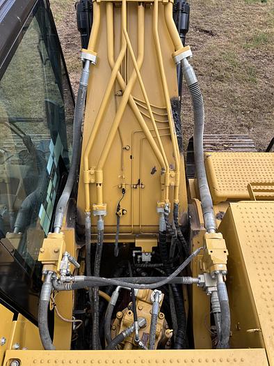 Used 2017 CATERPILLAR 326FL