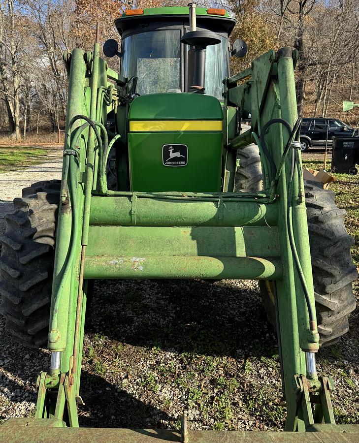 Used 1982 JOHN DEERE 2940