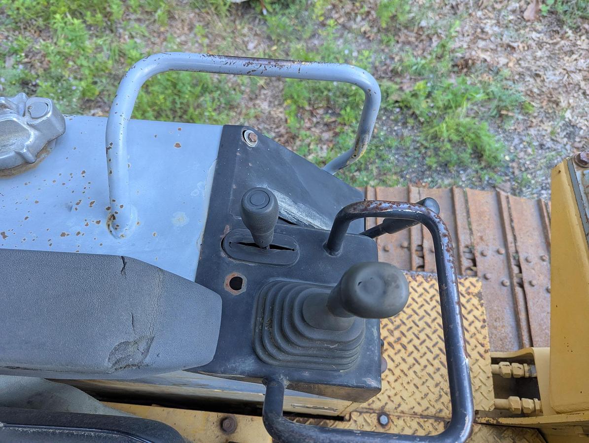 Used 1996 KOMATSU D31P