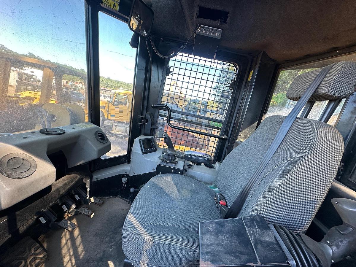 Used 2015 CATERPILLAR 553C