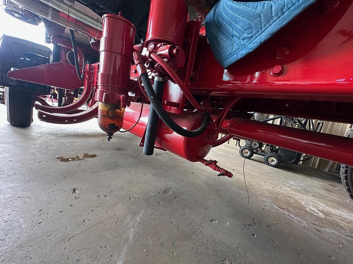 Used 1997 AUTOCAR DK6 Tilt Nose