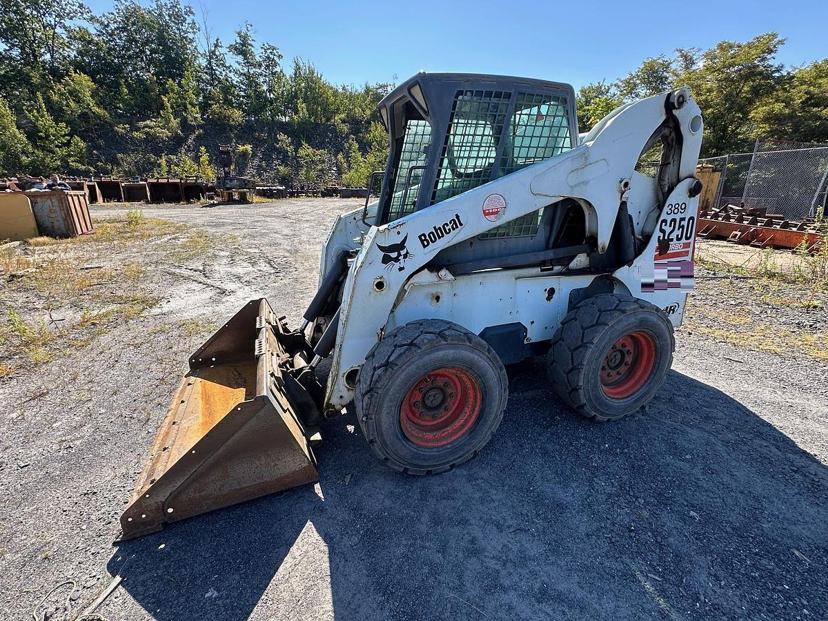 Used 2002 BOBCAT S250