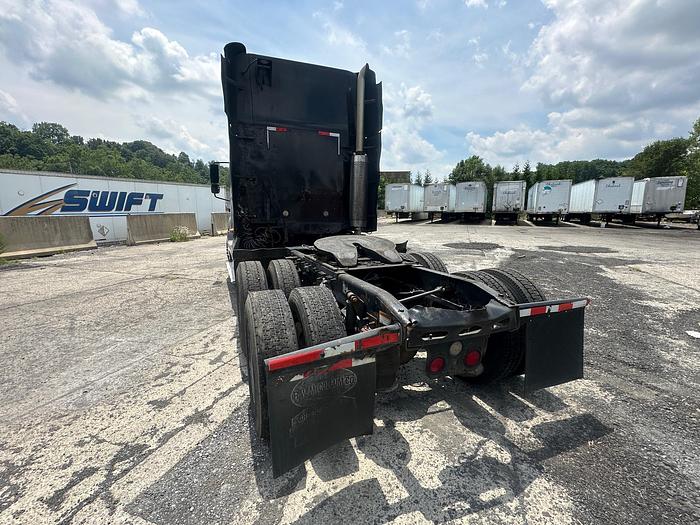 Used 2007 FREIGHTLINER Columbia