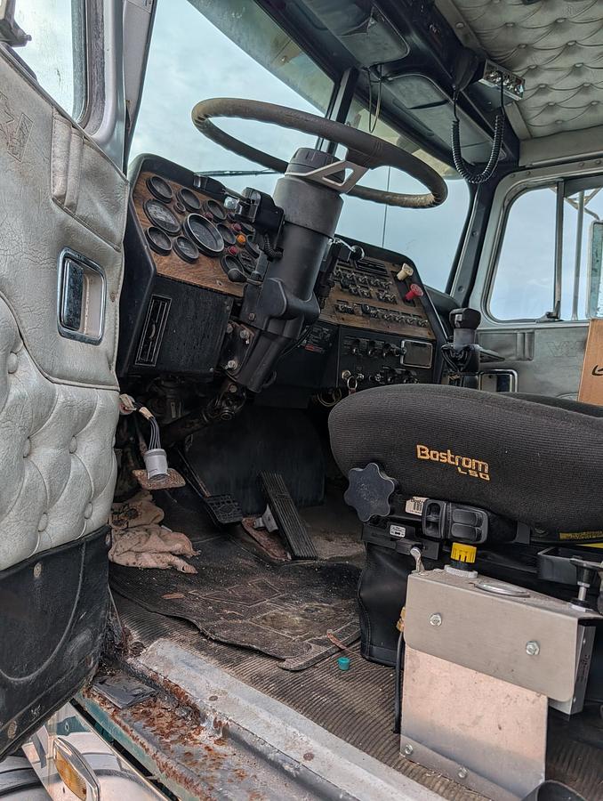 Used 1995 WESTERN STAR 4900