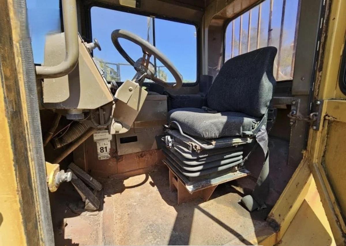 Used 1990 CATERPILLAR D25D