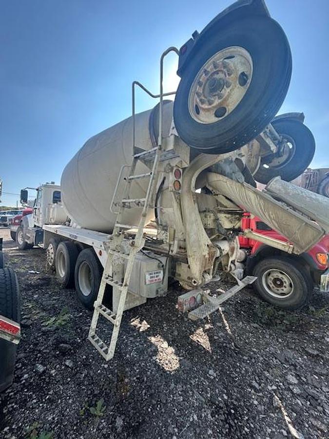 Used 2016 MACK GU713