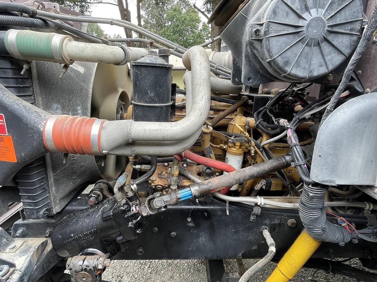 Used 1998 PETERBILT 330