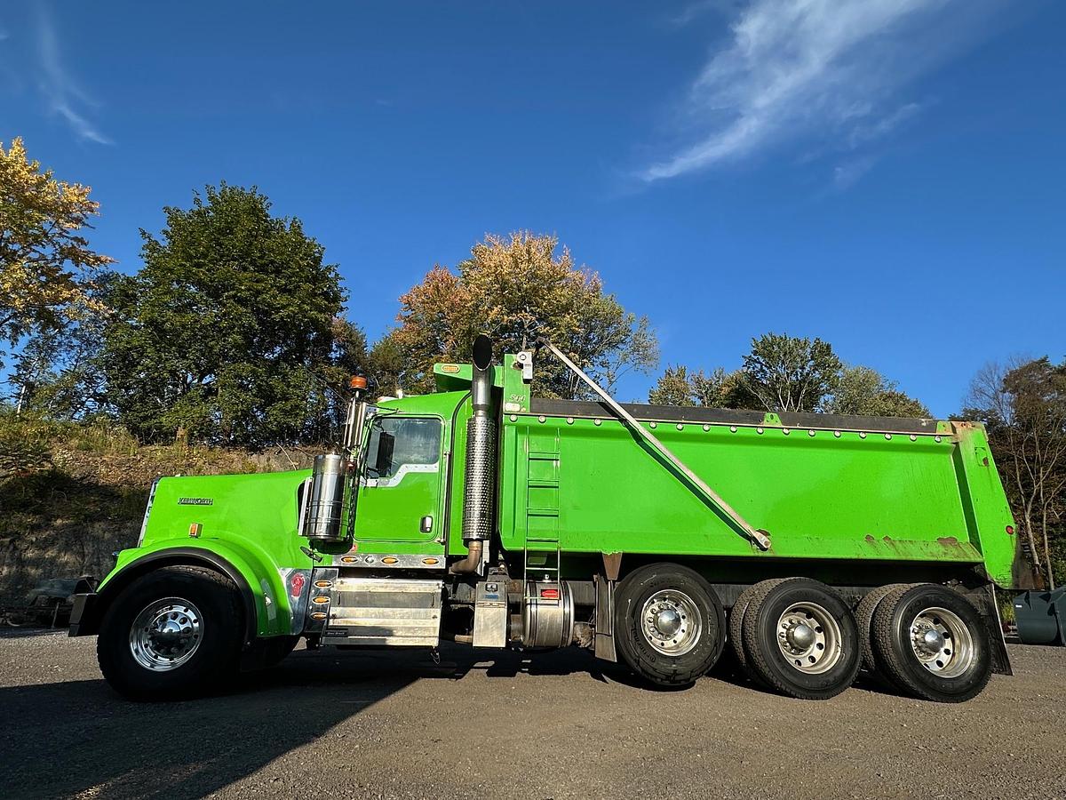 Used 2019 KENWORTH W900L