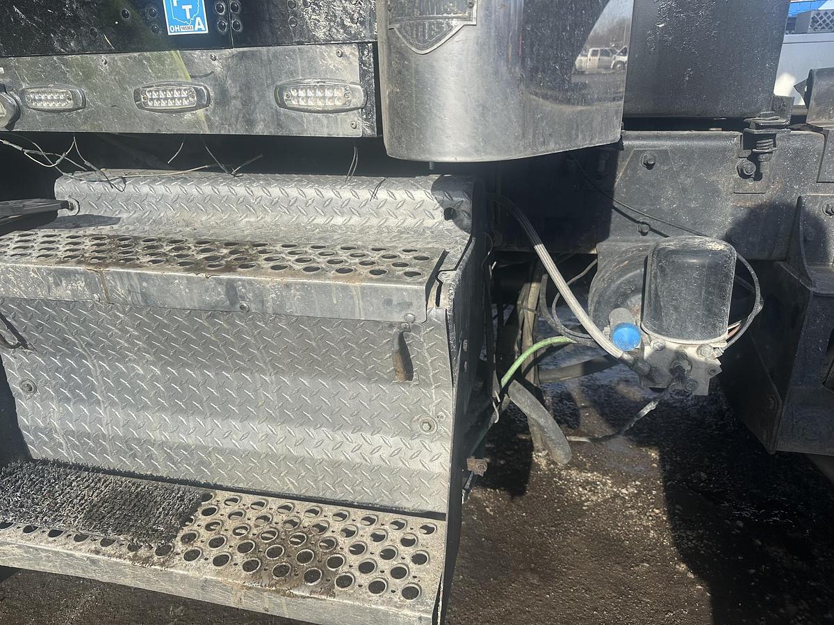 Used 2006 KENWORTH T800