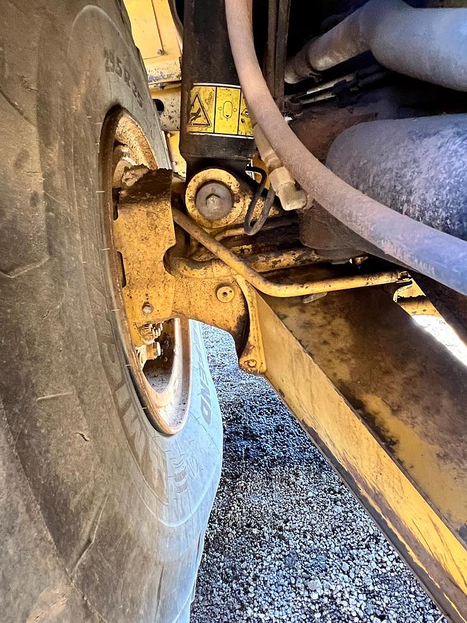 Used 2011 CATERPILLAR 740B Ej