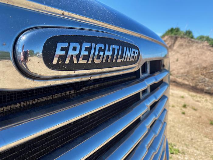 Used 2008 FREIGHTLINER Columbia