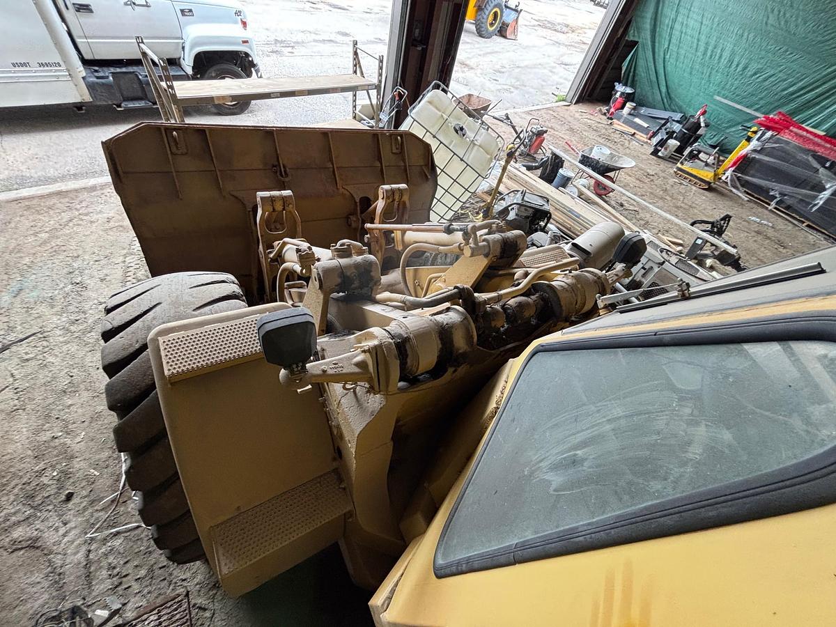 Used 1977 CATERPILLAR 980D