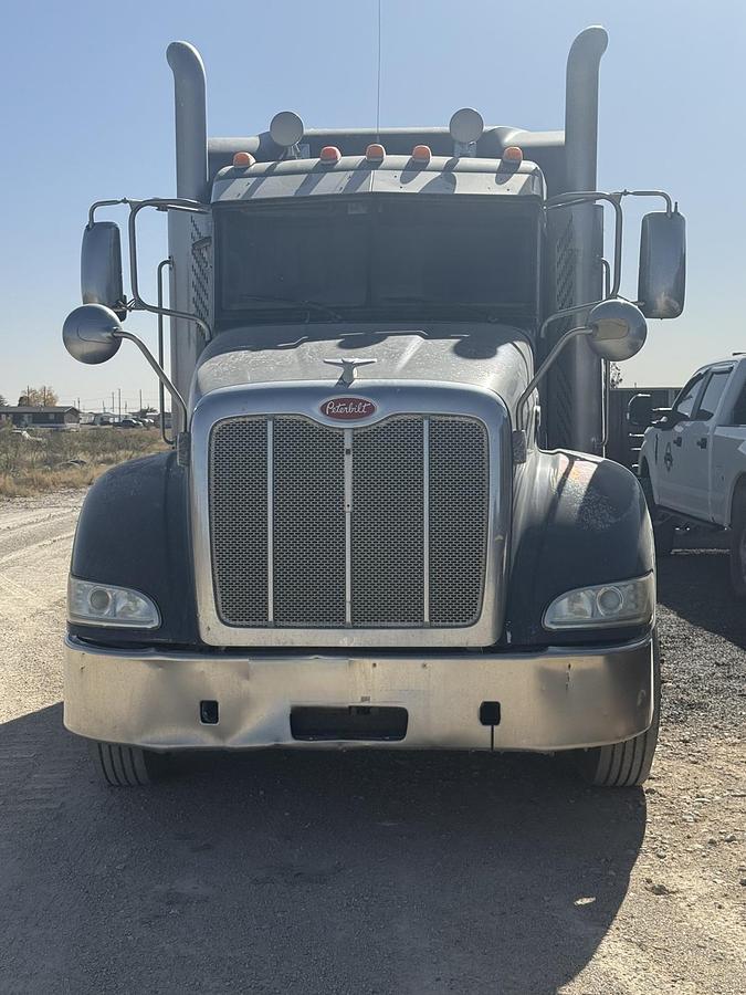 Used 2013 PETERBILT 386
