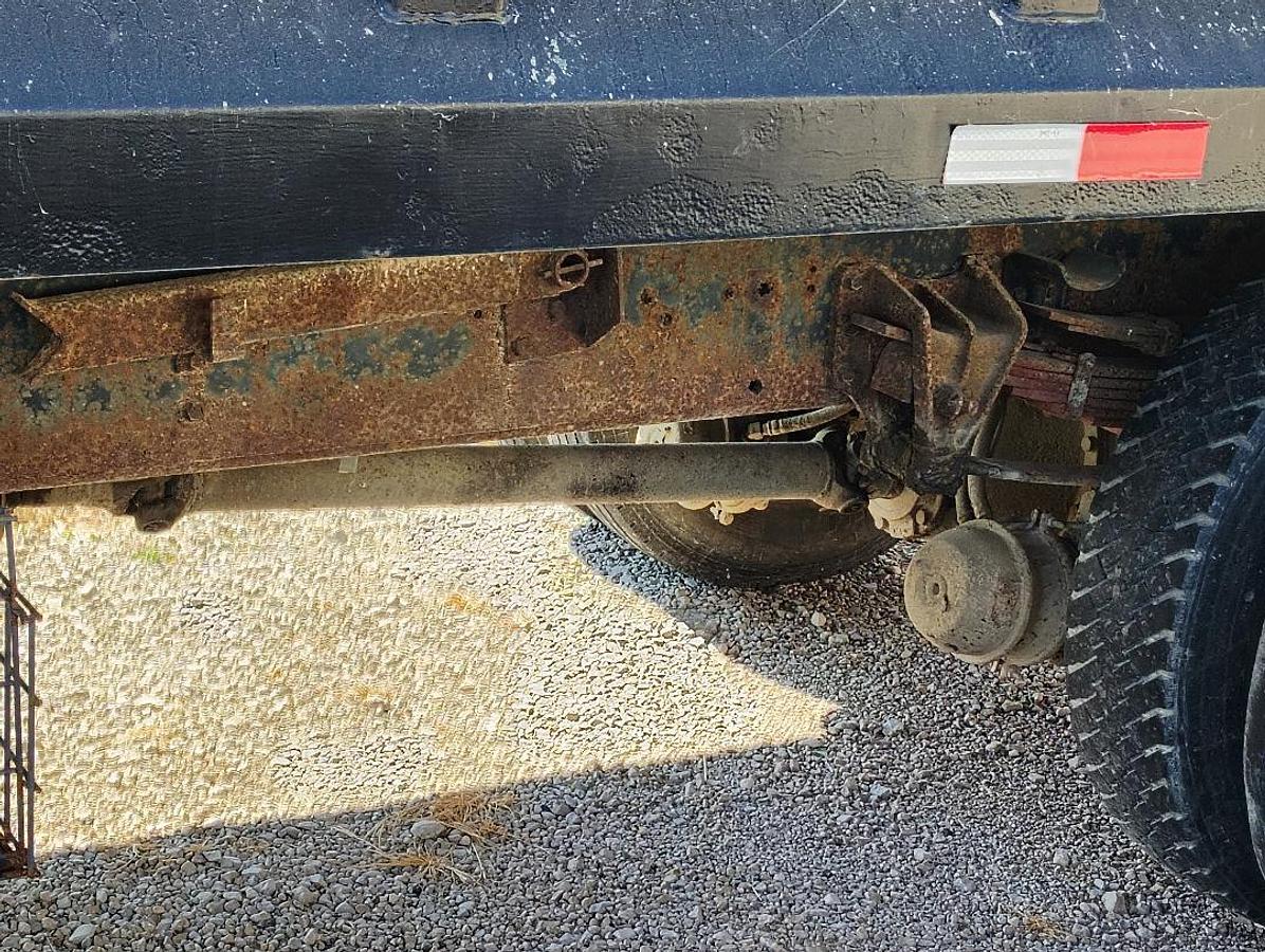 Used 2000 INTERNATIONAL 4700 DT466E