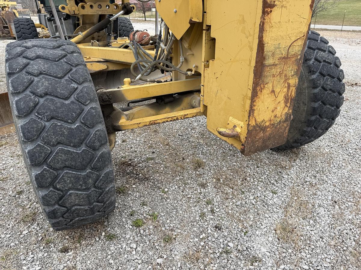 Used 2008 CATERPILLAR 140M VHP