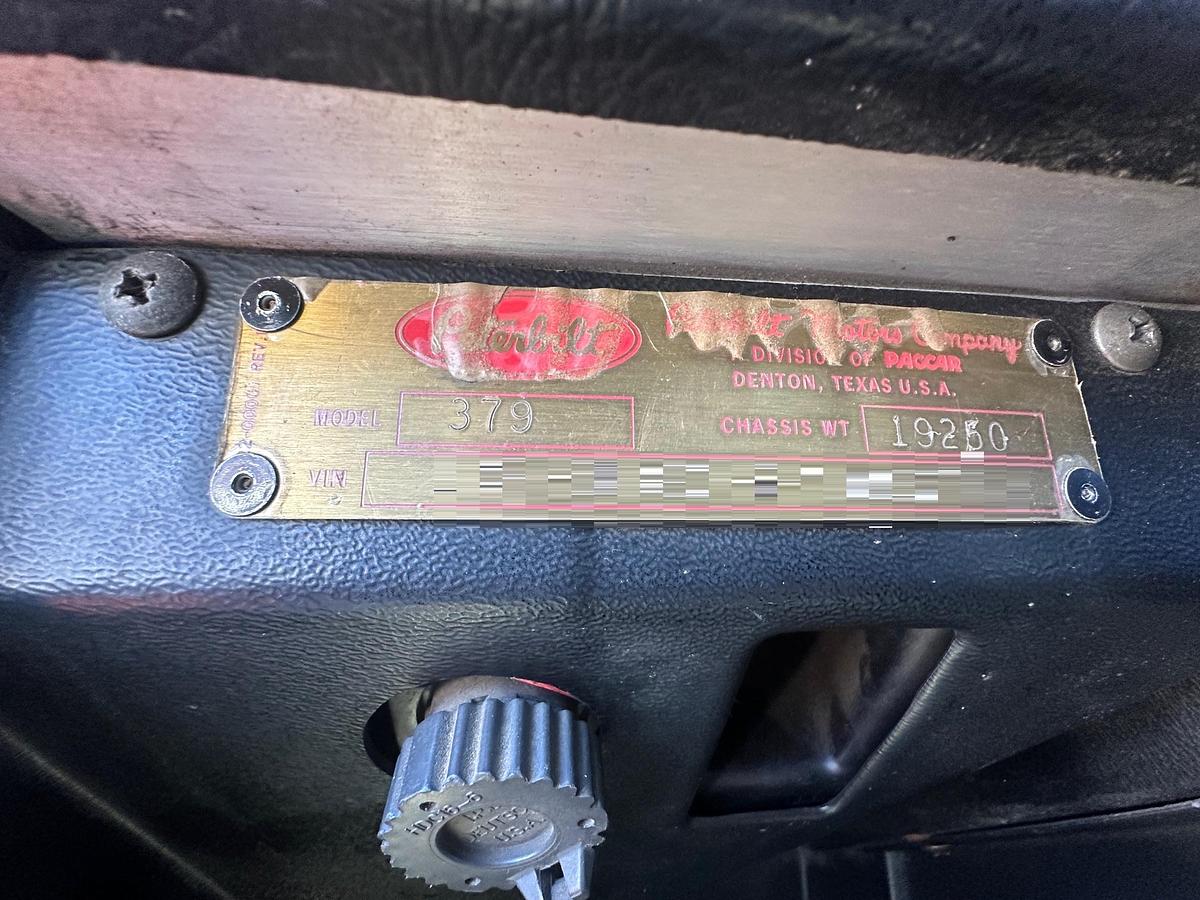 Used 1997 PETERBILT 389