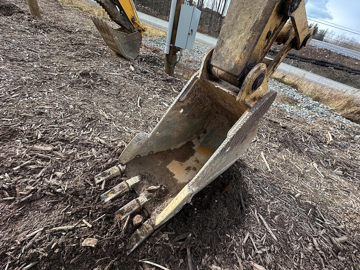 Used 1999 CATERPILLAR 320B L