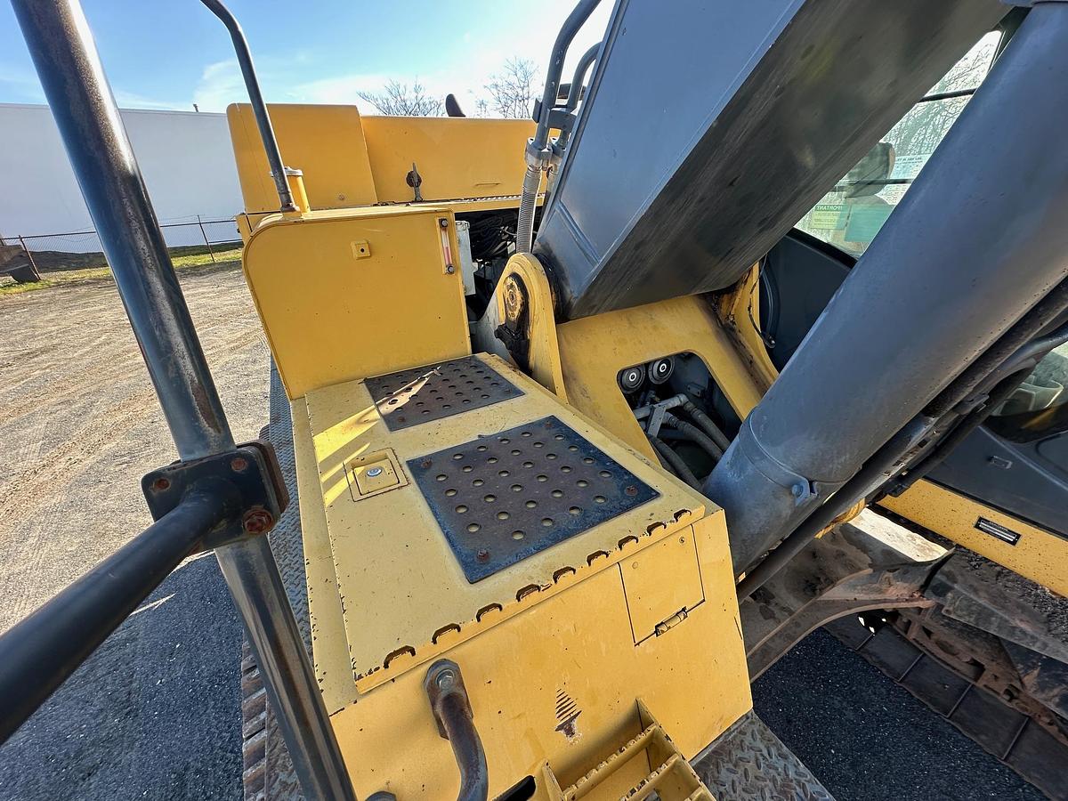 Used 2009 DEERE 450D LC