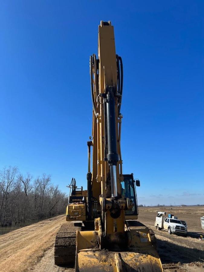 Used 2019 CATERPILLAR 336
