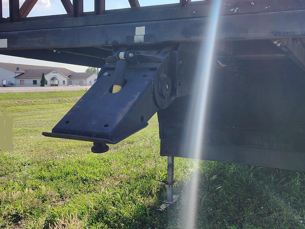 Used 2004 CUSTOM BUILT 33 foot