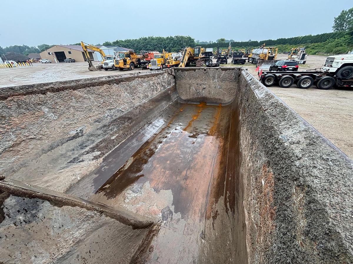 Used 1995 MACK CL713