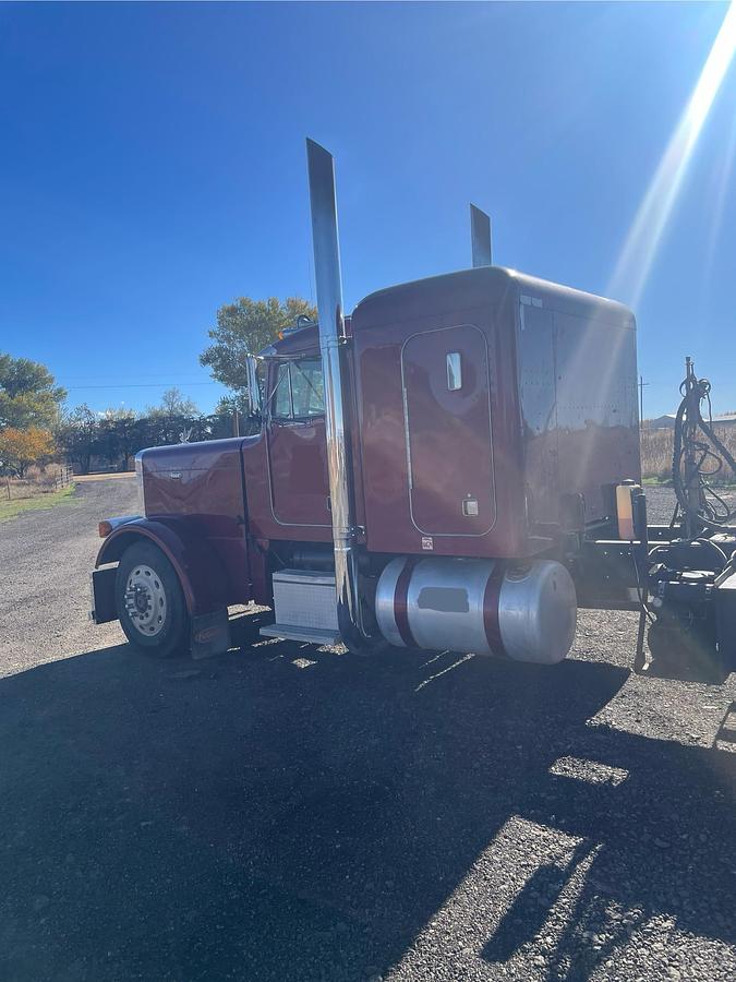 Used 1989 PETERBILT 379