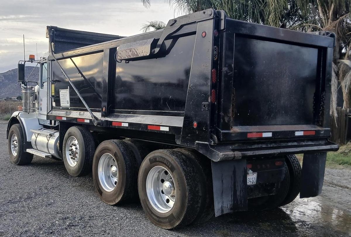 Used 2020 KENWORTH T800