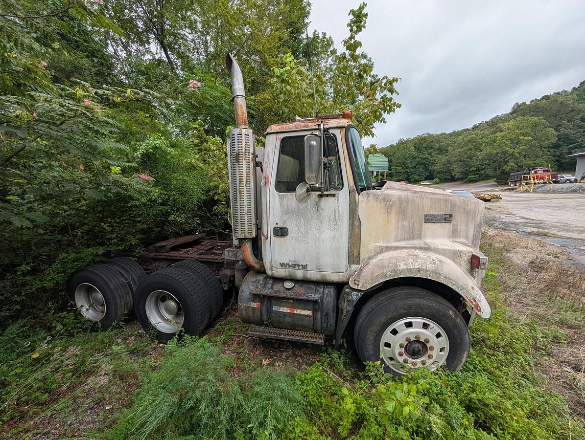 Used 1980 WHITE 6V02TTA