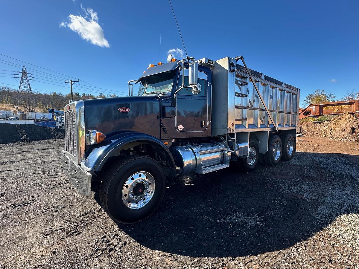 Used 2016 PETERBILT 365