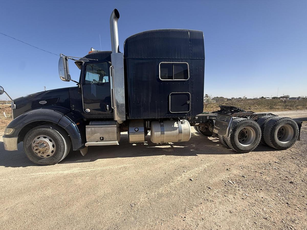 Used 2013 PETERBILT 386