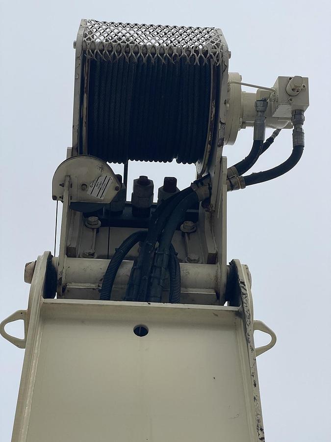 Used 2008 PETERBILT 365 Crane