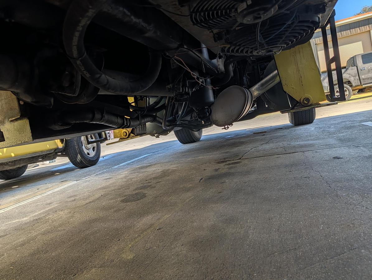 Used 2003 MACK RD688S