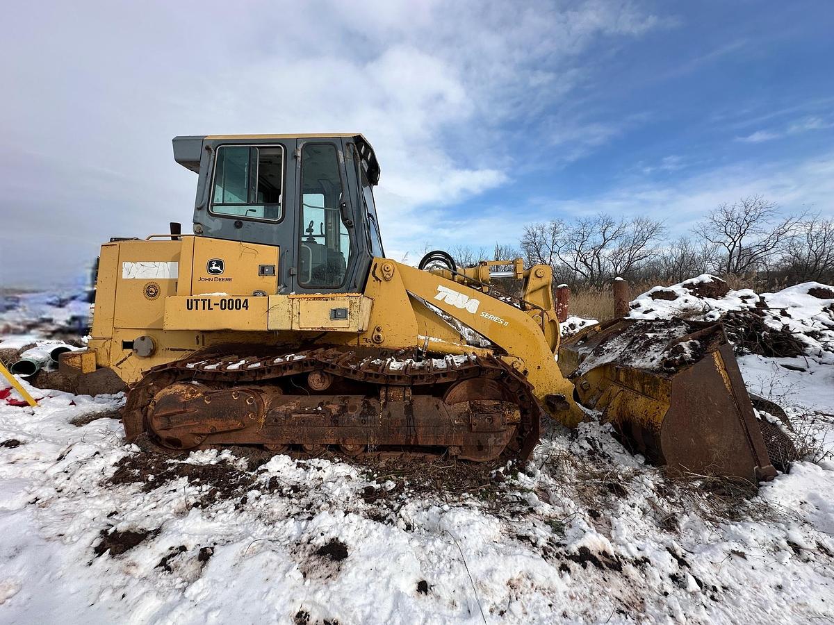Used 2004 DEERE 755C Series II