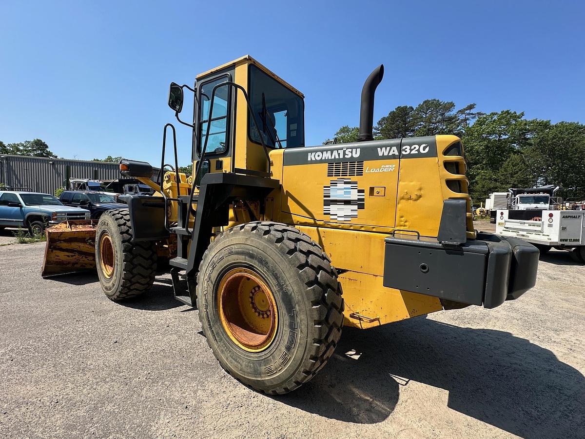 Used 1998 KOMATSU WA320