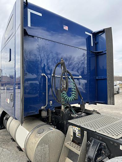 Used 2017 KENWORTH T680