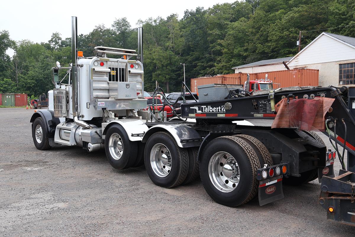 Used 2001 PETERBILT 379
