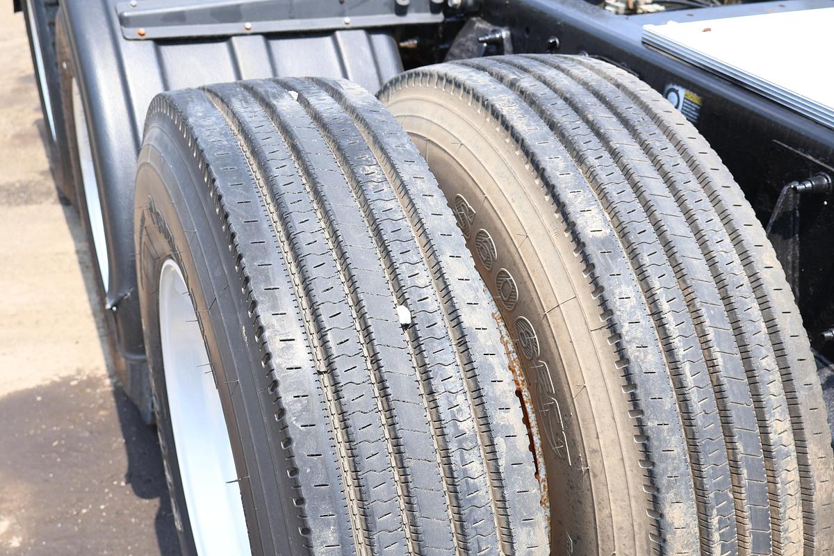 Used 2008 PETERBILT 388