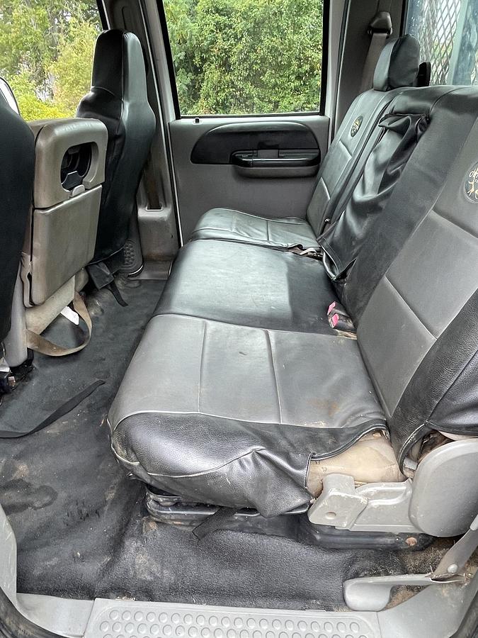 Used 2006 FORD F550 Crew Max