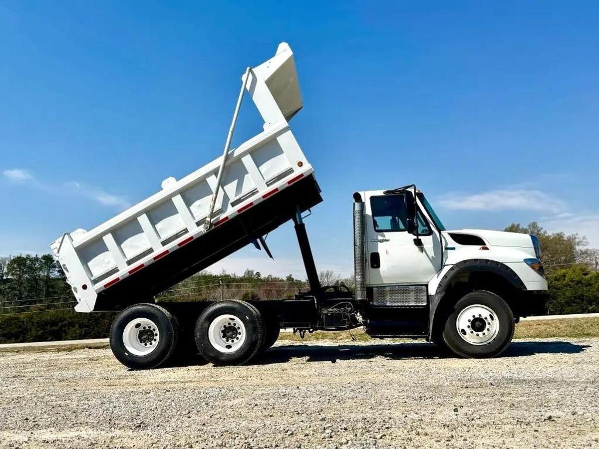 Used 2012 INTERNATIONAL 7600