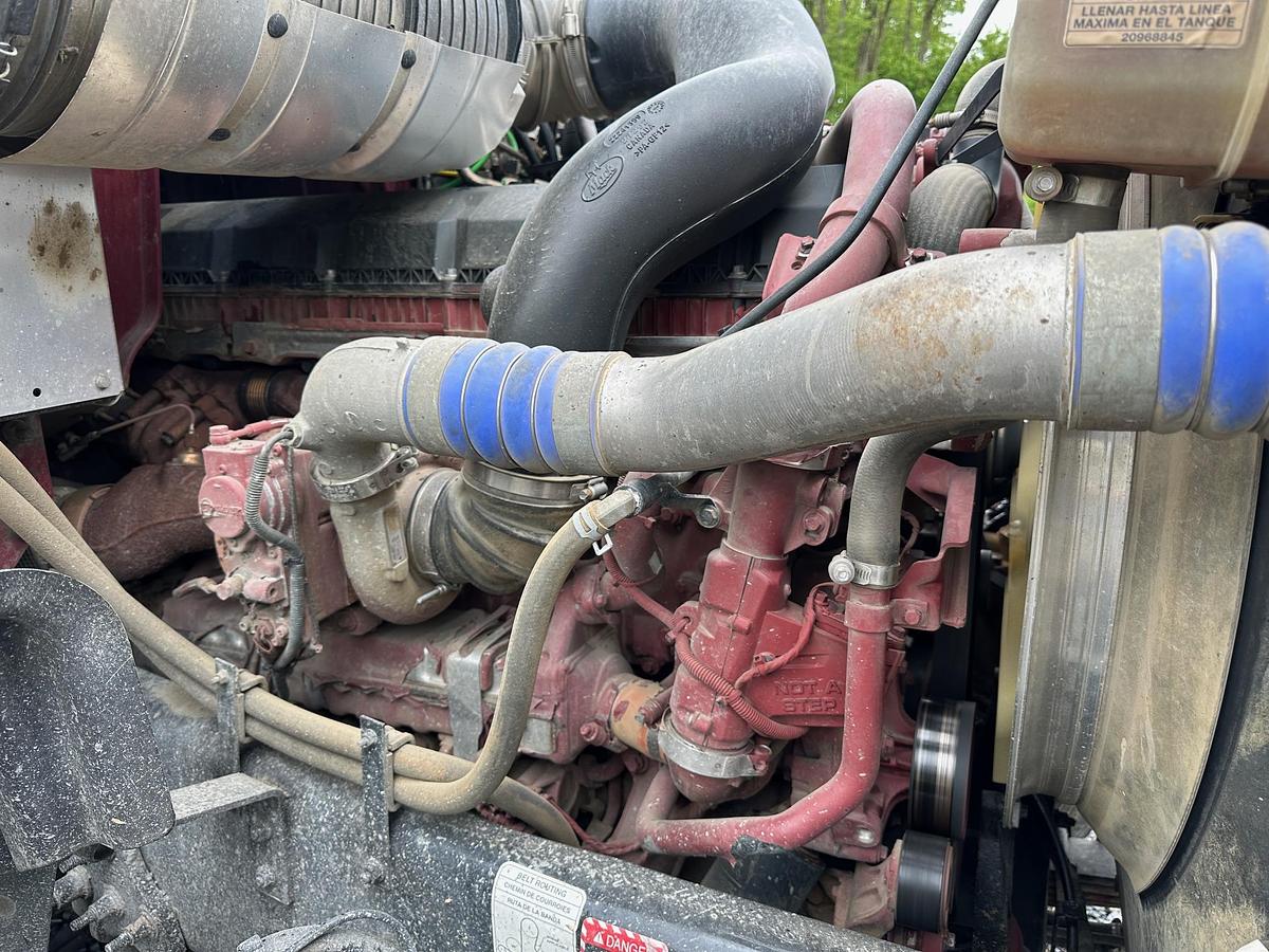 Used 2020 MACK Granite GR64F