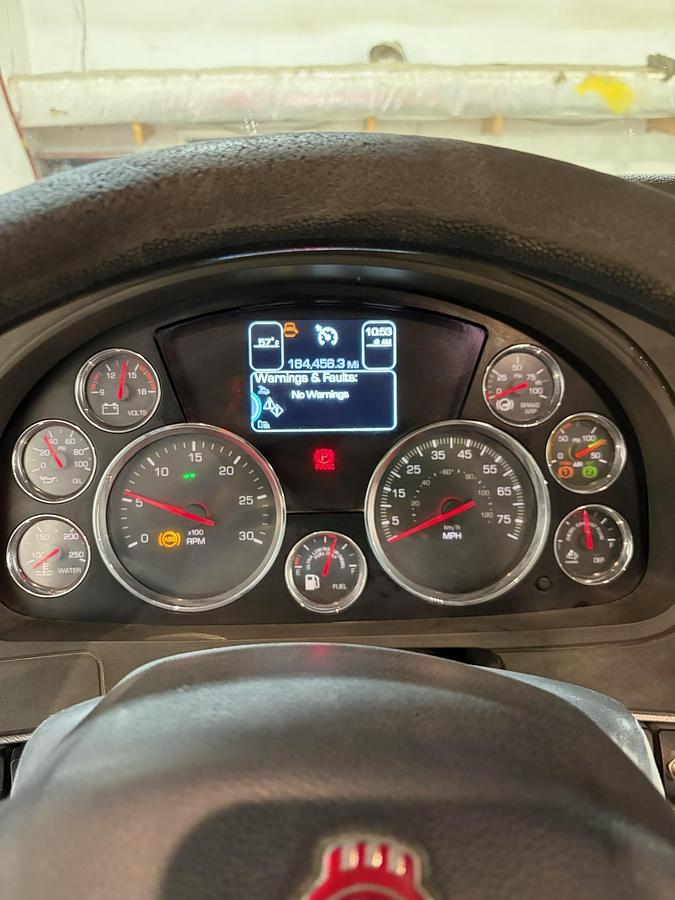 Used 2018 KENWORTH T880