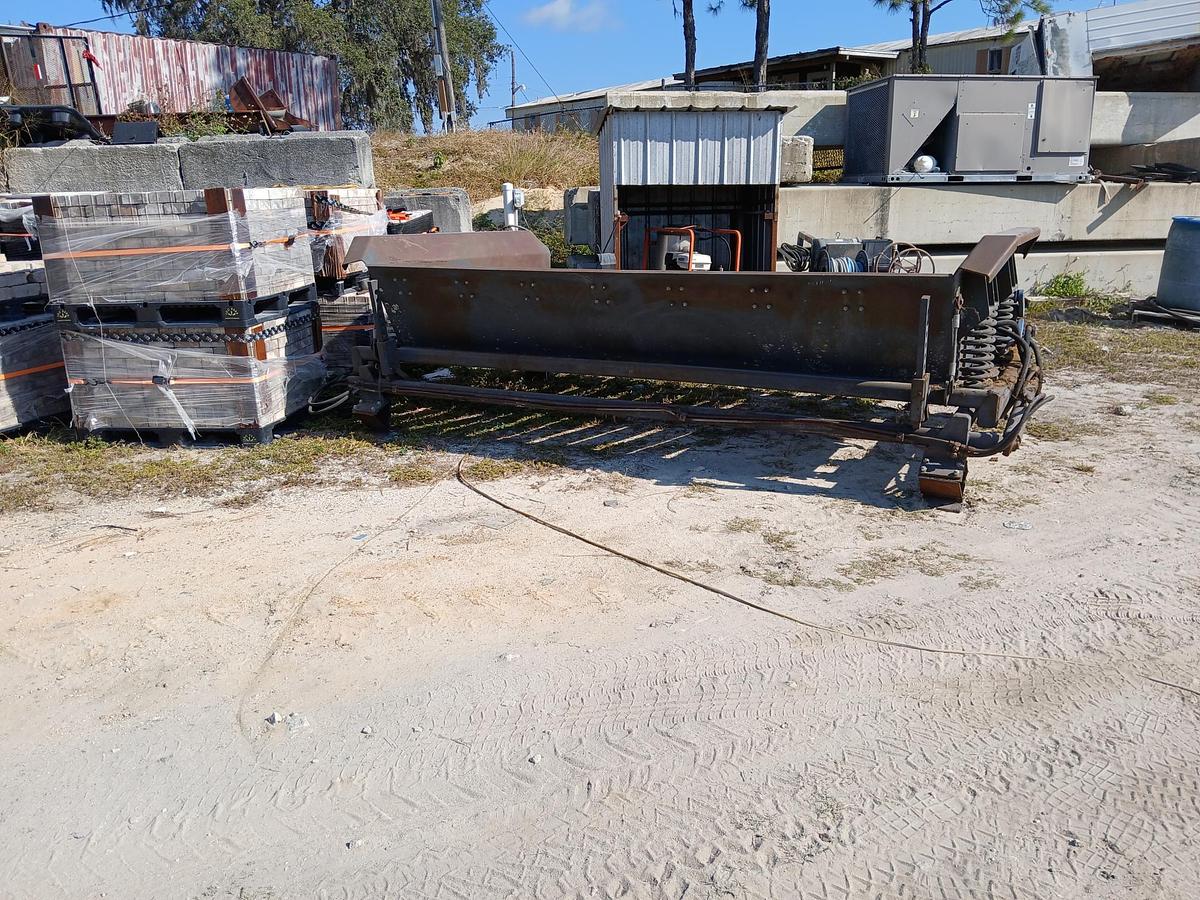 Used 2014 GRIZZLY Unknown