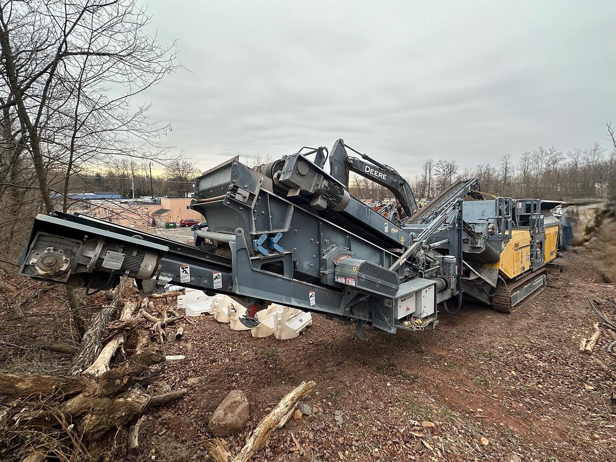 Used 2019 RUBBLE MASTER 120GO!