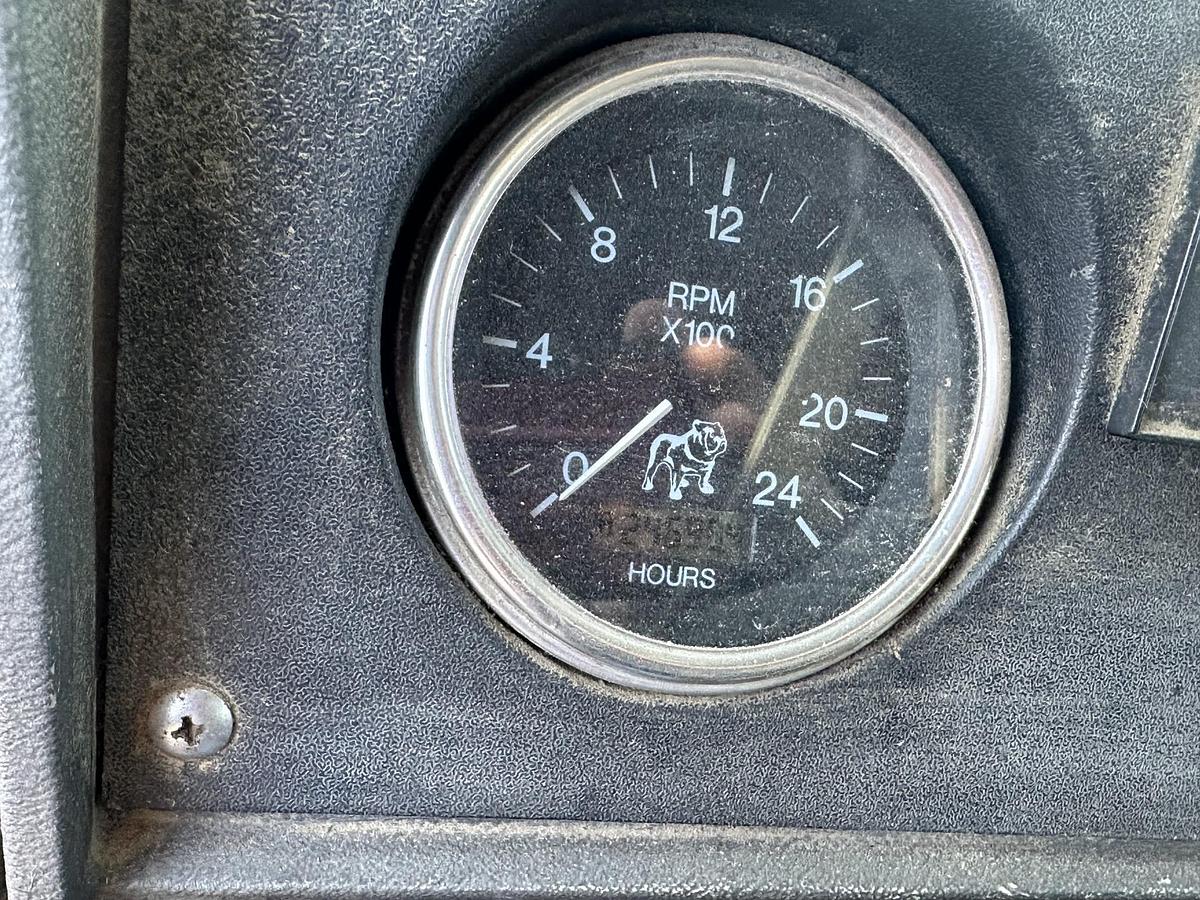 Used 2002 MACK RD688S