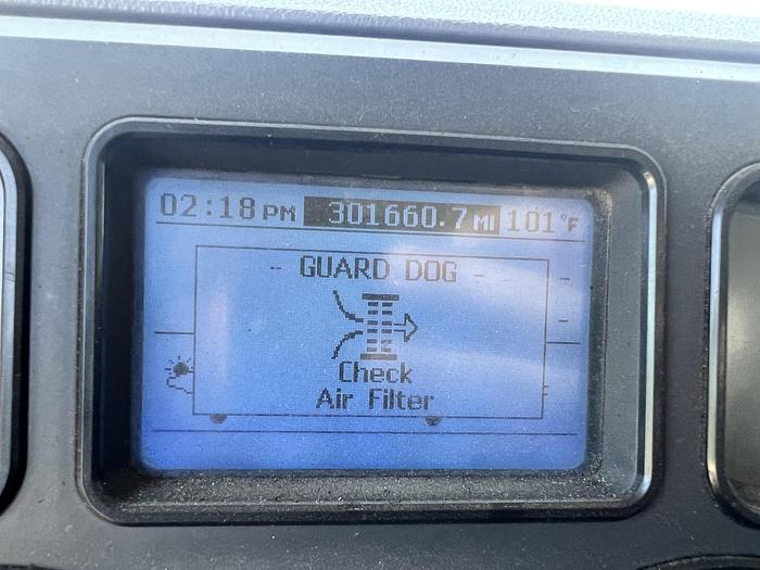 Used 2015 MACK GU713