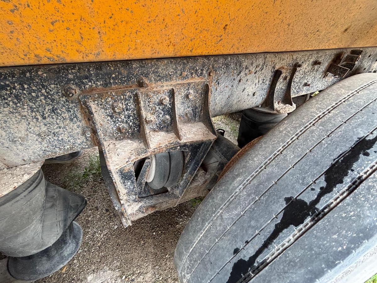 Used 1995 MACK CL713