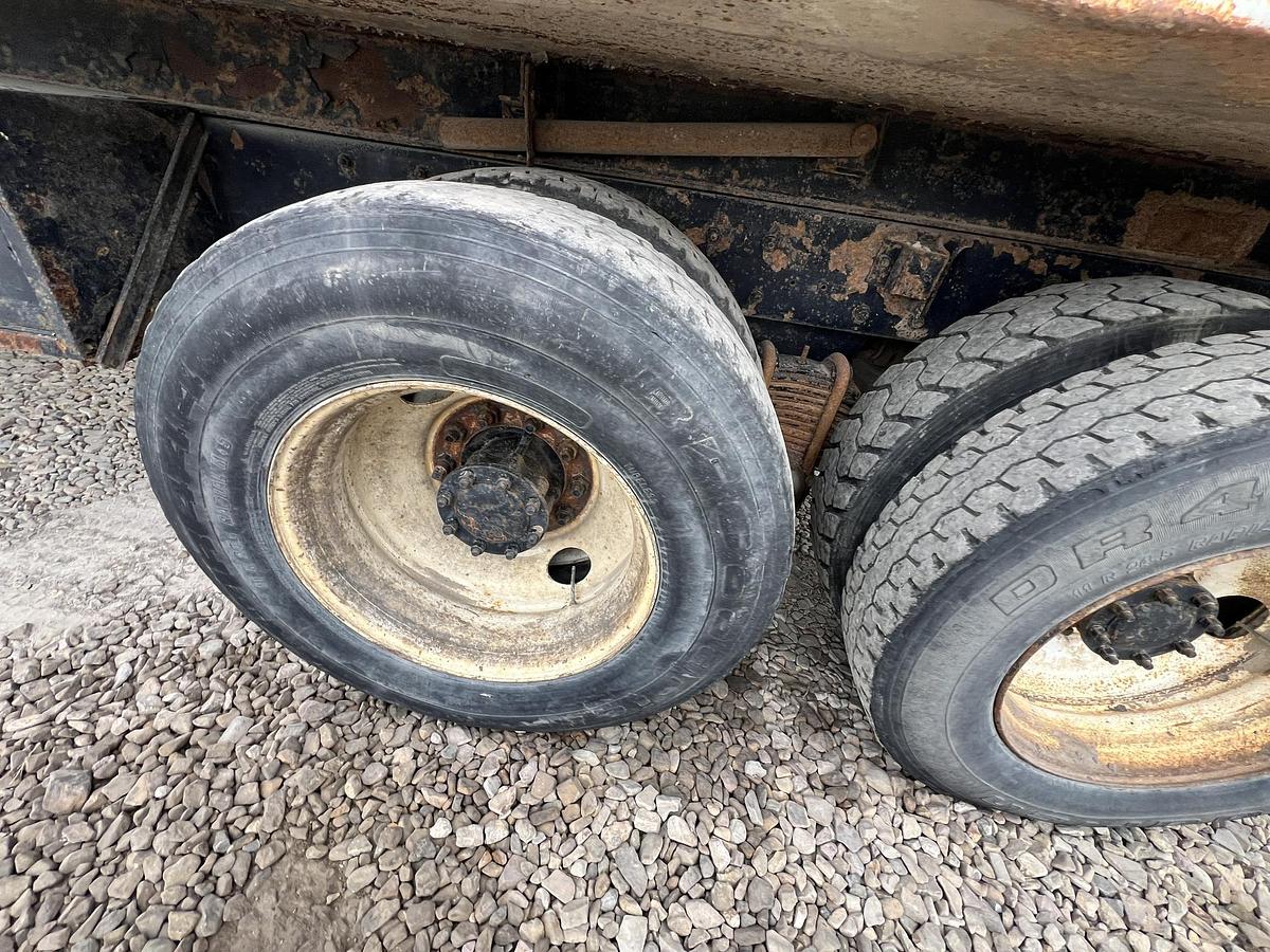 Used 2000 MACK RD688s