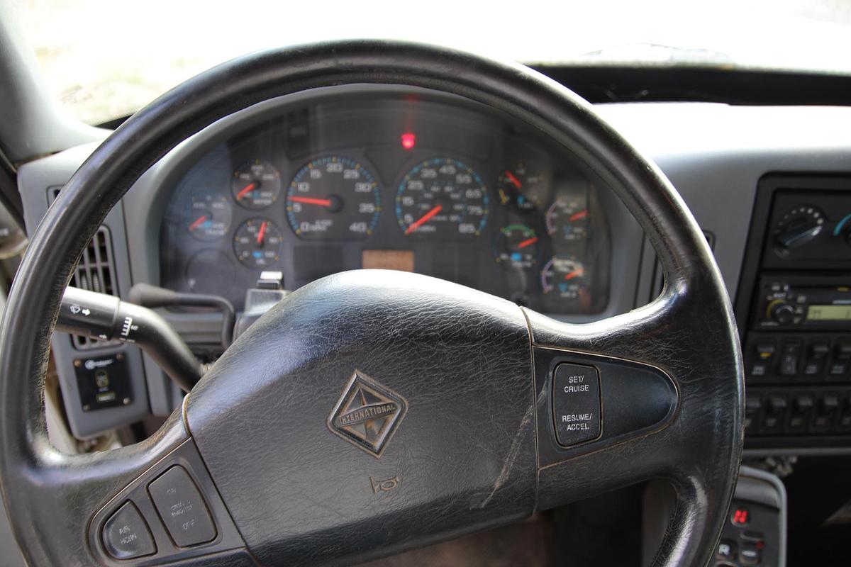 Used 2006 INTERNATIONAL DuraStar 4400