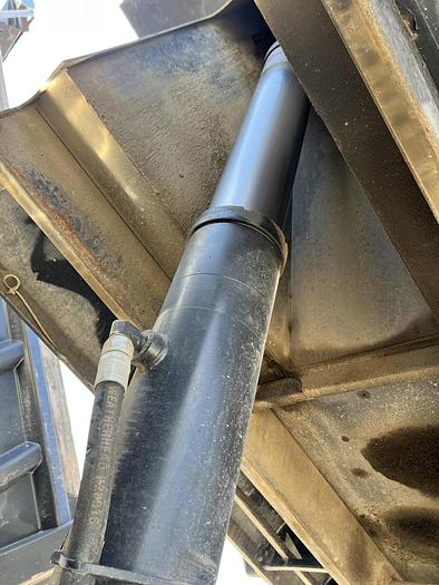 Used 2015 MACK GU713